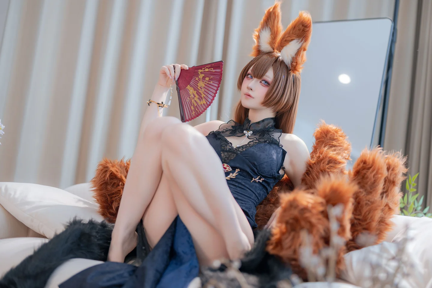 屿鱼 - 碧蓝航线·天城 礼服 [65P-150MB] tg@simisebaisi 【丝足阁】028.webp